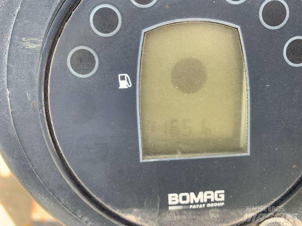 Bomag BW 100 AD-4 Porinių būgnų volai