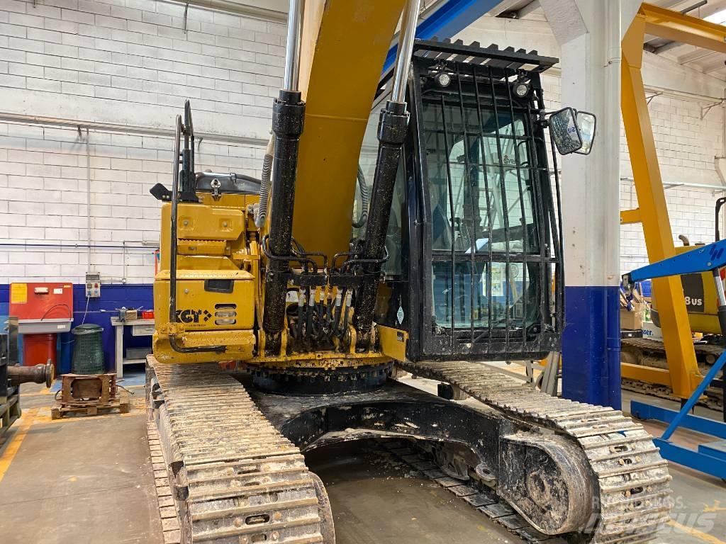 CAT 323F LN Vikšriniai ekskavatoriai