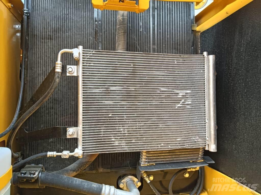 Komatsu PC 240 Vikšriniai ekskavatoriai