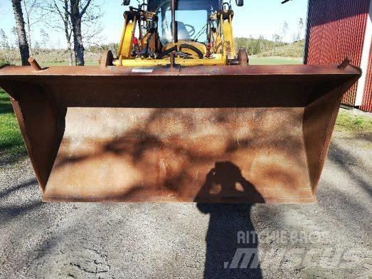 JCB 4 X Naudoti ratiniai krautuvai