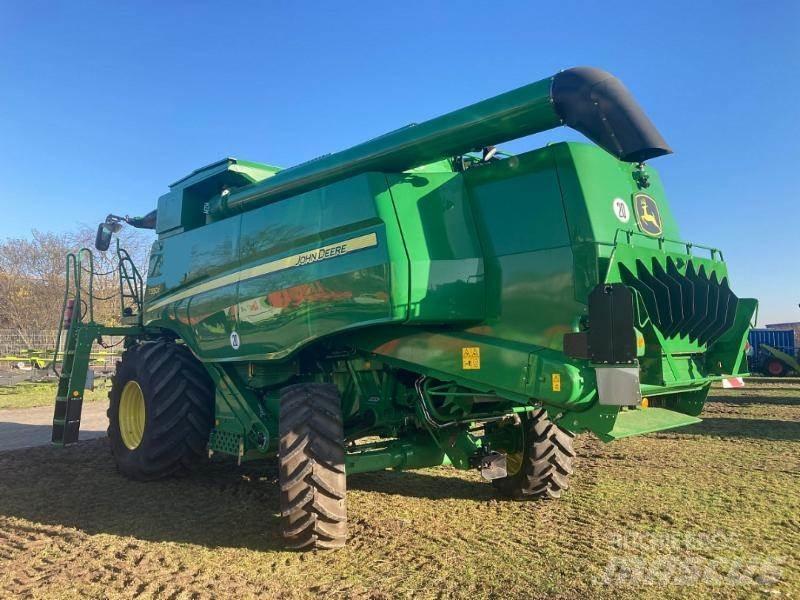 John Deere T 550 i Derliaus nuėmimo kombainai