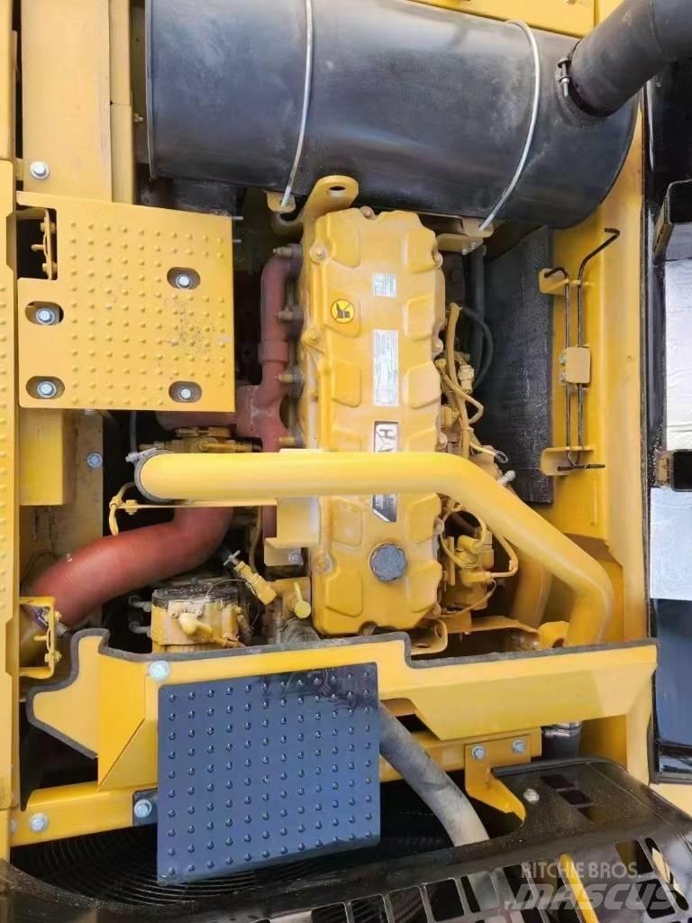 CAT 340 D L Vikšriniai ekskavatoriai