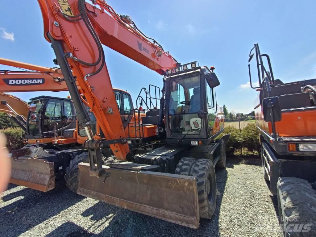 Doosan DX140W-5 Ratiniai ekskavatoriai