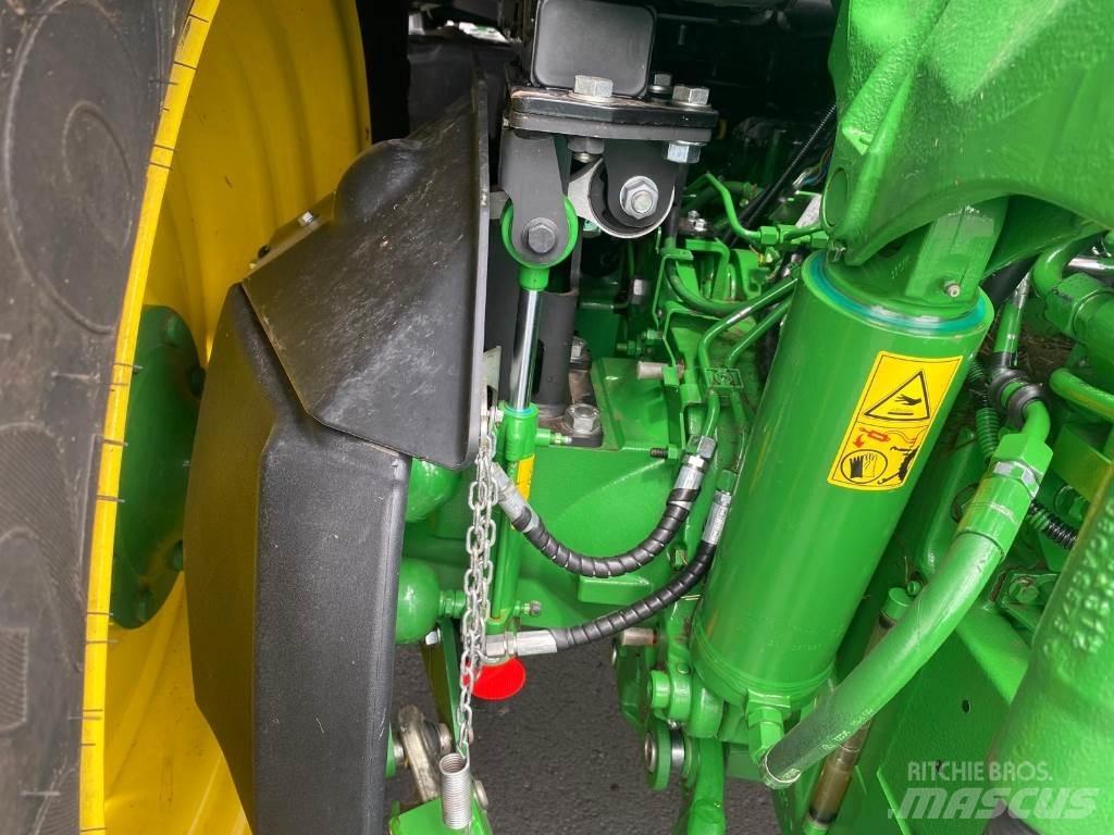 John Deere 6R130 Traktoriai