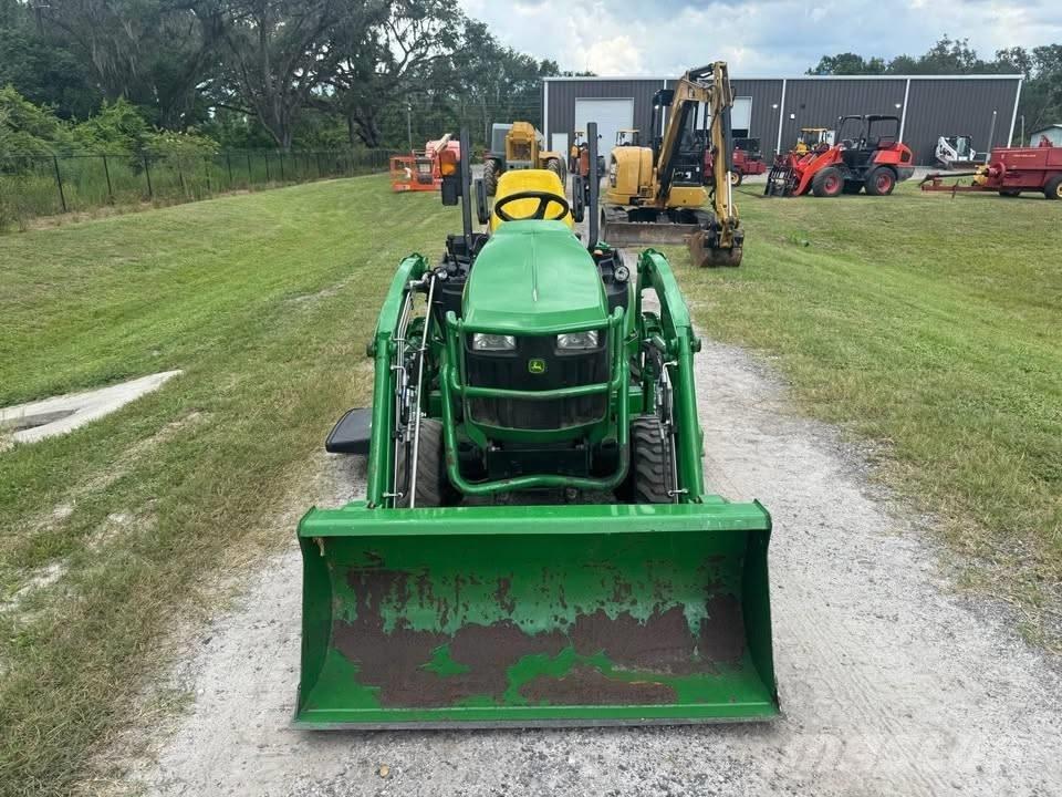 John Deere 1025 R Traktoriai