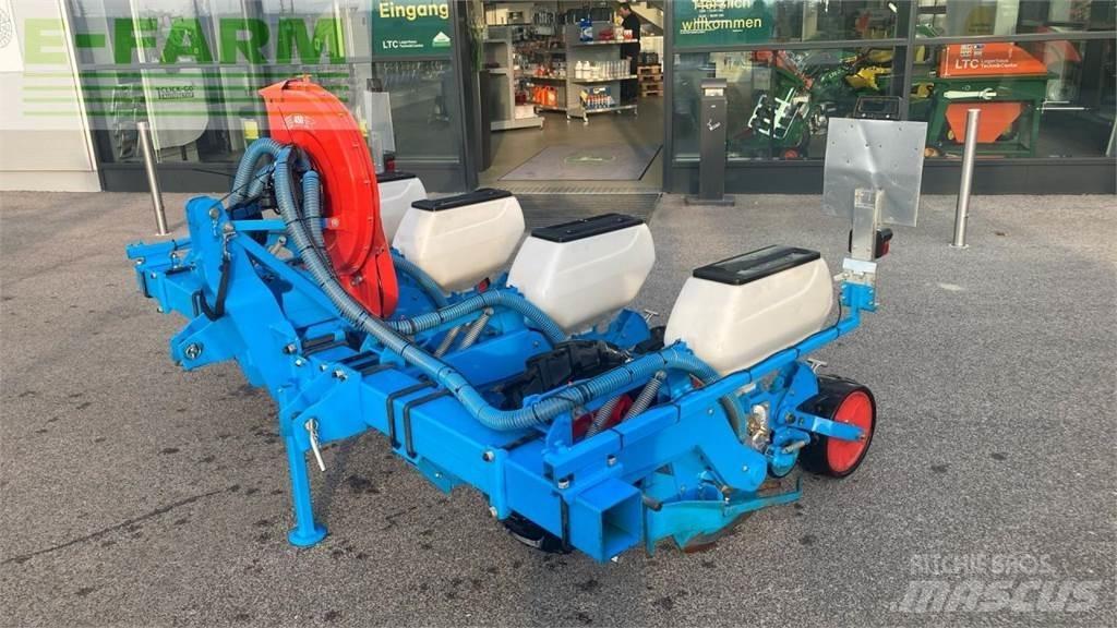 Monosem 4 Reihen Tiksli sėjimo technika