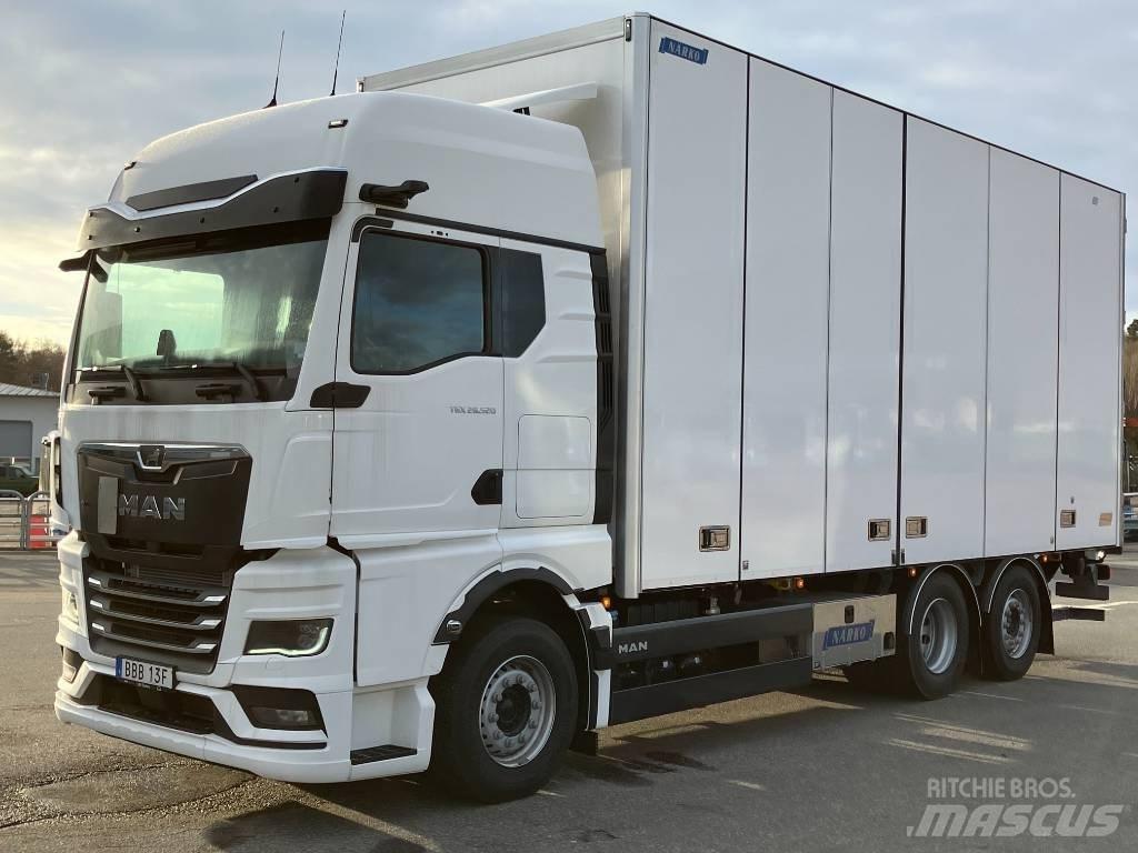 MAN TGX 26.520 Sunkvežimiai su dengtu kėbulu