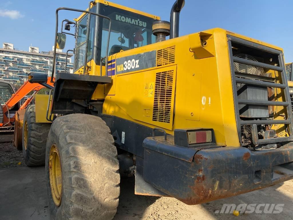 Komatsu WA 380-3 Naudoti ratiniai krautuvai