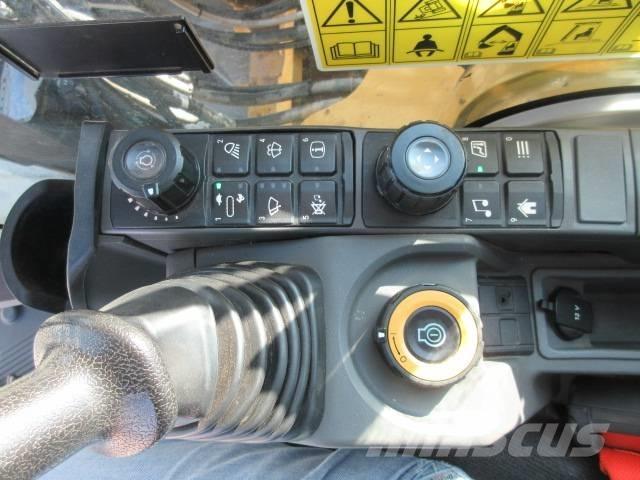 CAT 320 GC Vikšriniai ekskavatoriai