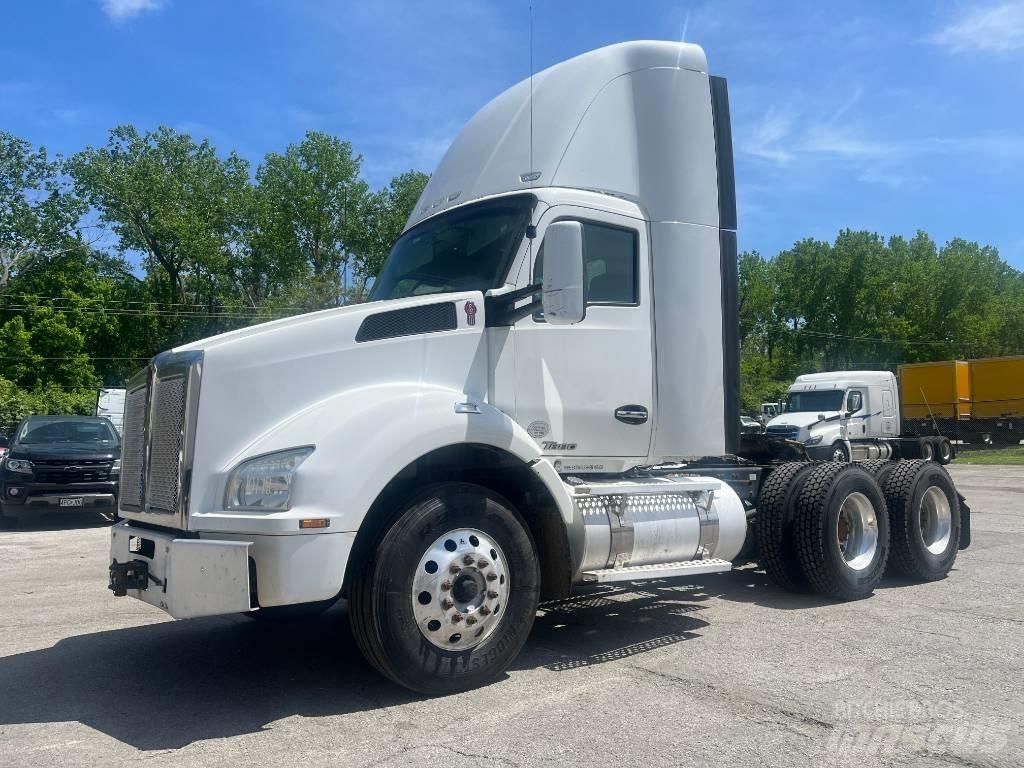 Kenworth T 880 Naudoti vilkikai