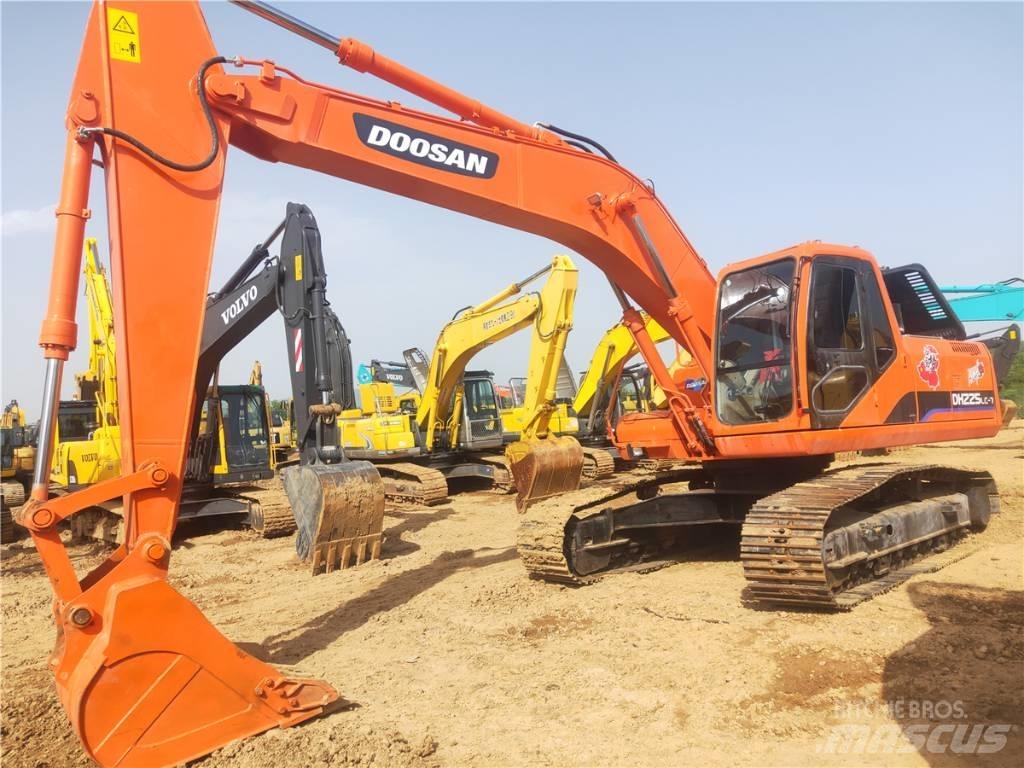 Doosan DH 225 LC-7 Vikšriniai ekskavatoriai
