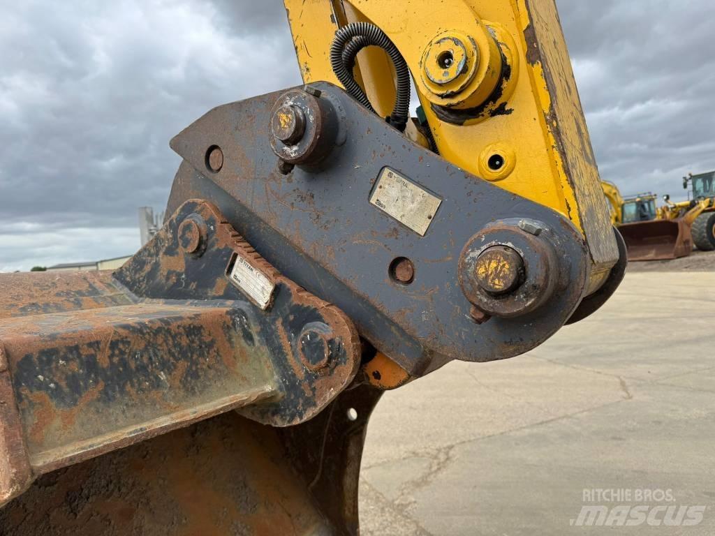 Komatsu PC 138 US-11 Vikšriniai ekskavatoriai