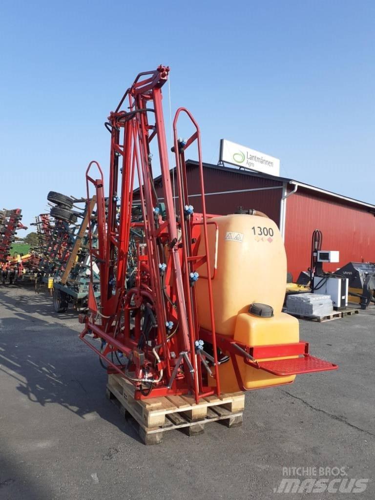 Junkkari 1300L/16M Įmontuoti purkštuvai