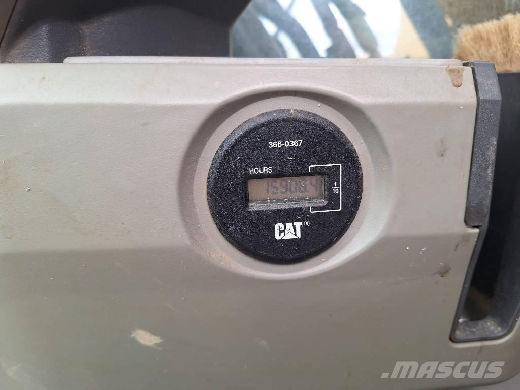 CAT 336F Vikšriniai ekskavatoriai