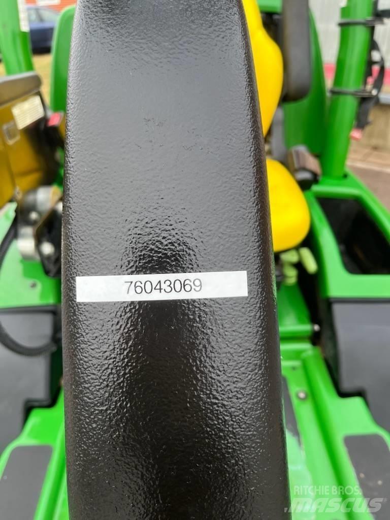 John Deere 9009 Trijų dalių pjaunamosios