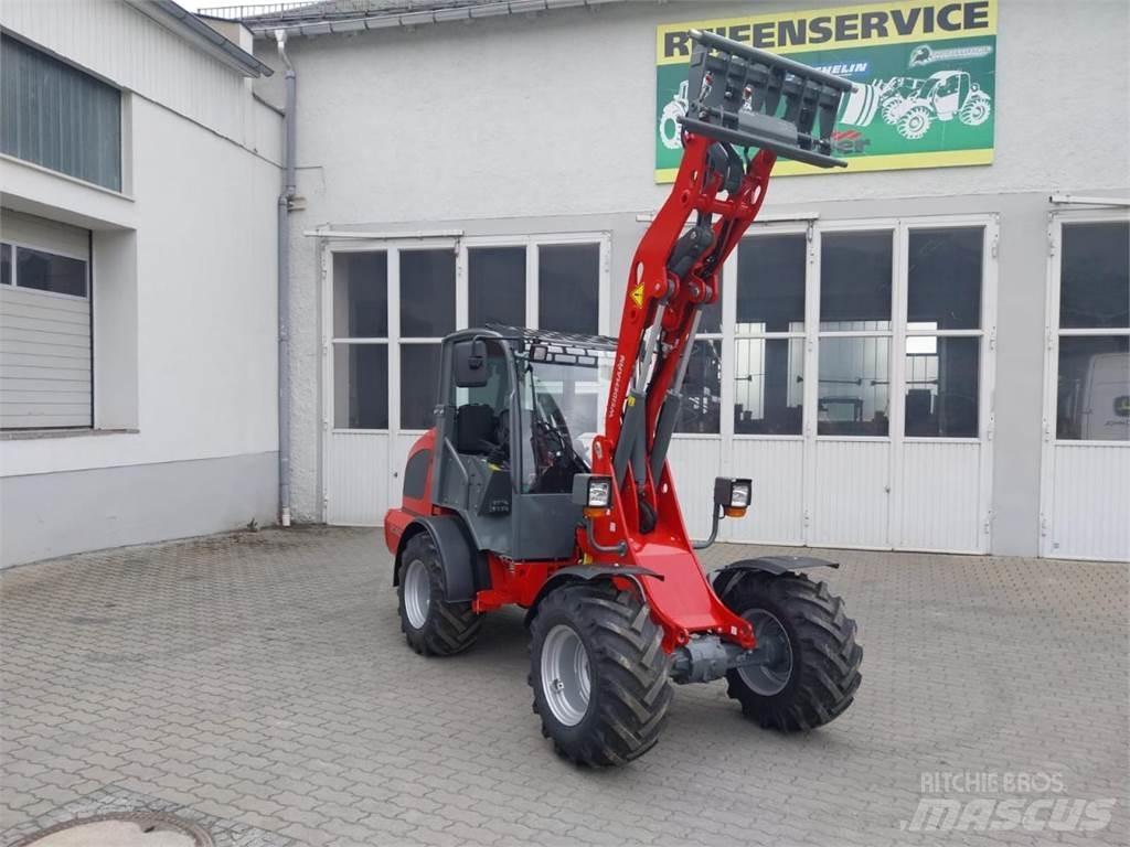 Weidemann 2080LP Naudoti ratiniai krautuvai