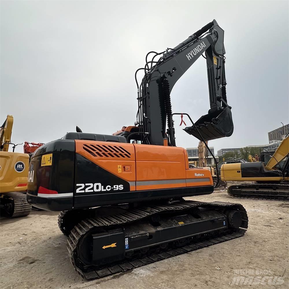 Hyundai R220LC-9S Vikšriniai ekskavatoriai