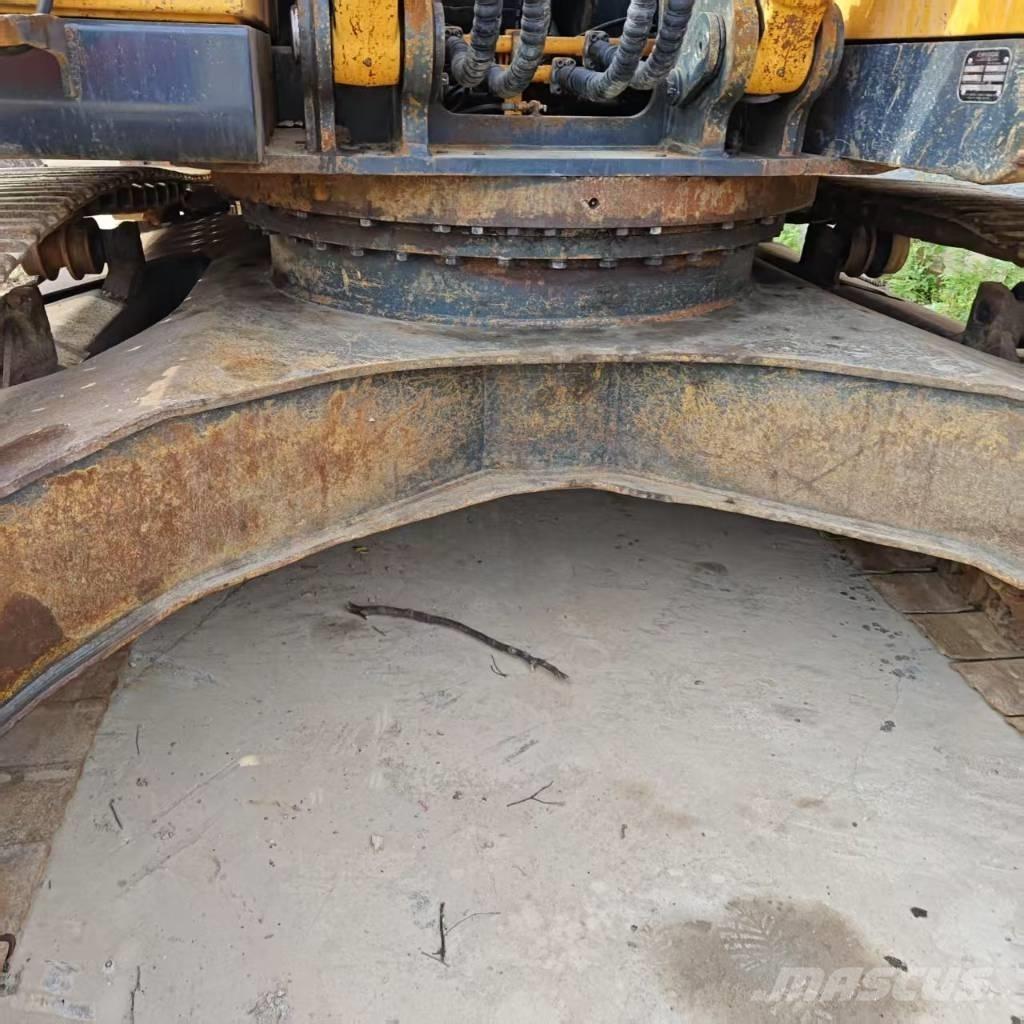 Hyundai R300LC Vikšriniai ekskavatoriai