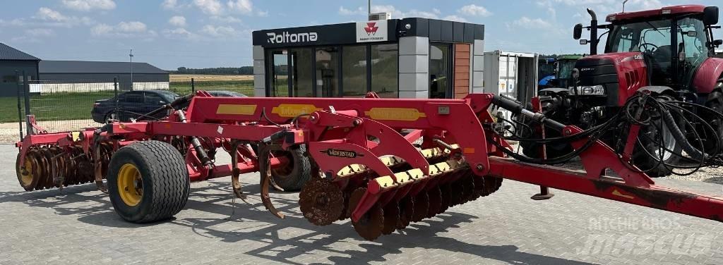 Väderstad Topdown300 Kultivatoriai
