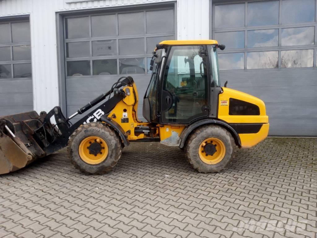 JCB 406 Naudoti ratiniai krautuvai
