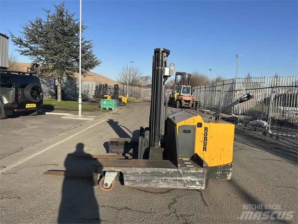  SBP XT HD 4VR 2520 Šakiniai krautuvai su privažiavimu iš visų keturių pusių