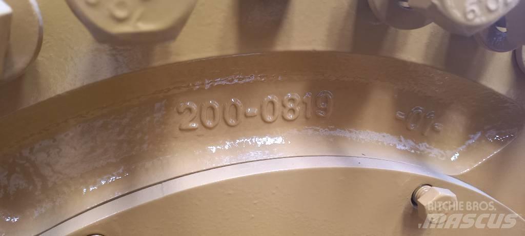 CAT 988 H Ašys