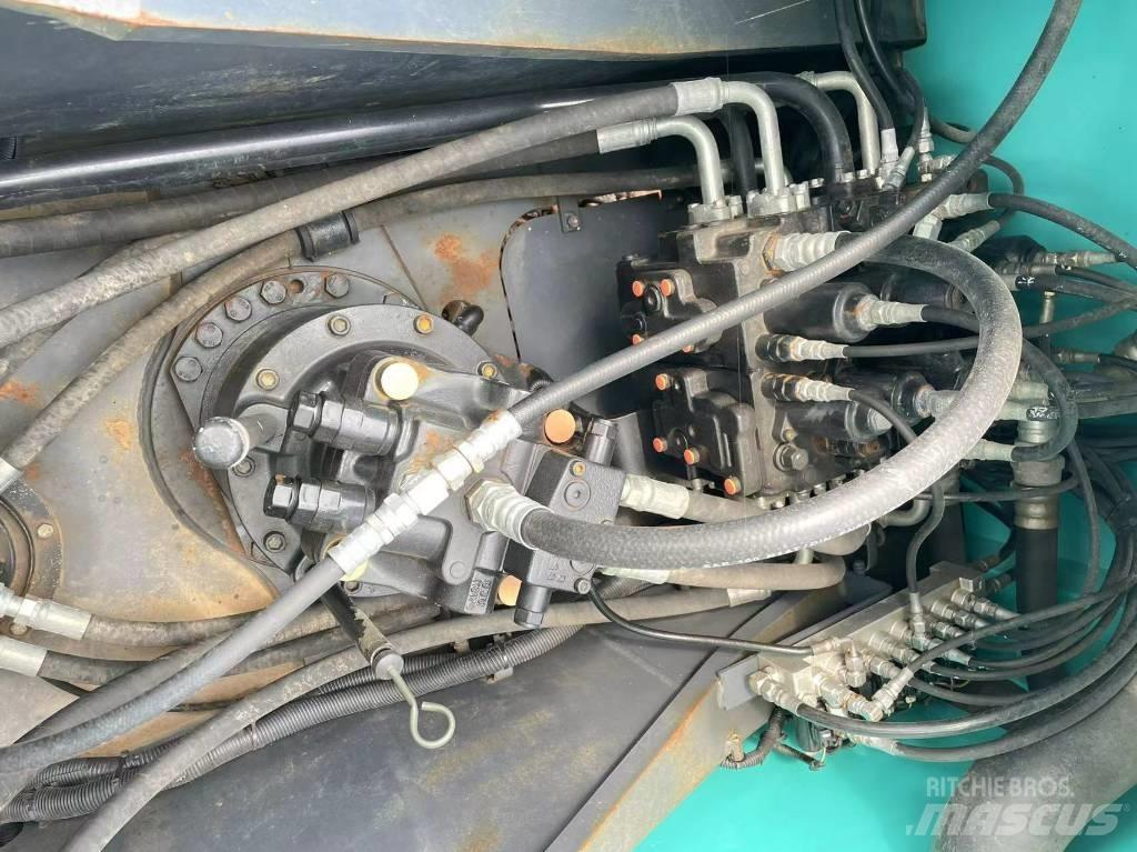 Kobelco 200 Vikšriniai ekskavatoriai