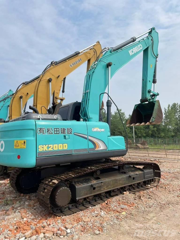 Kobelco 200 Vikšriniai ekskavatoriai