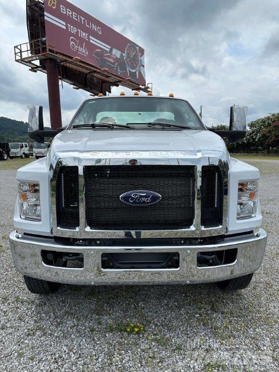 Ford F 750 Važiuoklė su kabina