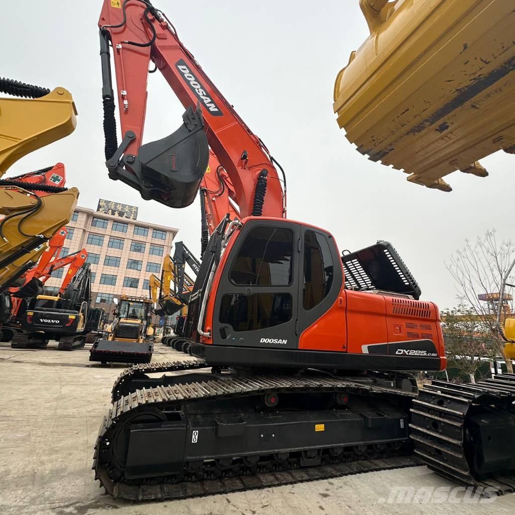Doosan DX225LC-9C Vikšriniai ekskavatoriai