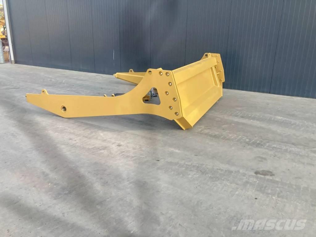 CAT 730 NG Galiniai žibintai