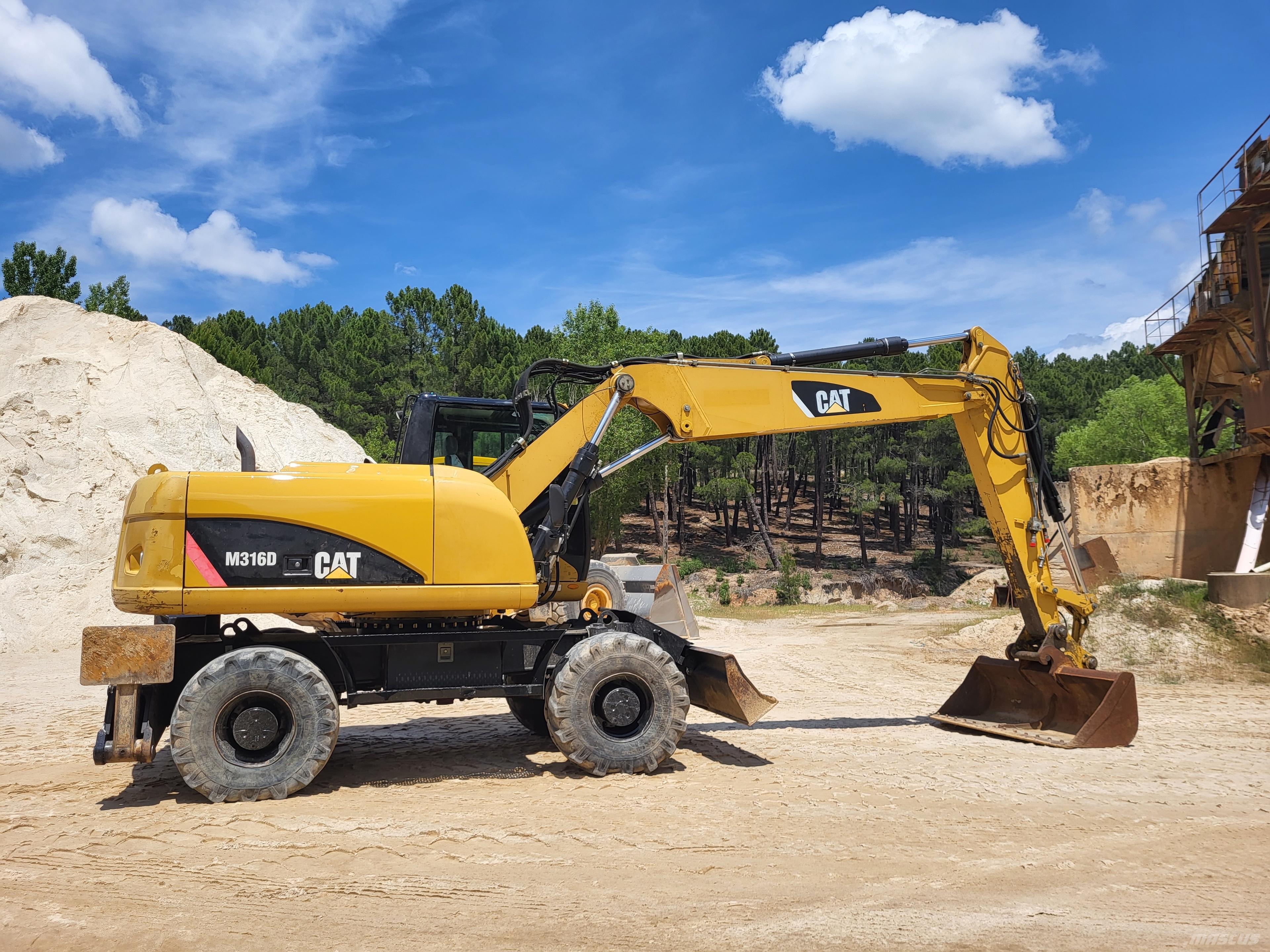 CAT 316d Ratiniai ekskavatoriai