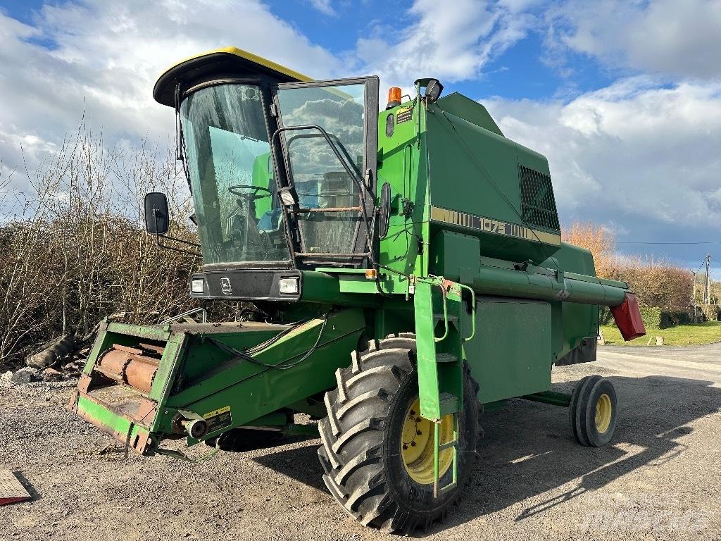 John Deere 1075 Derliaus nuėmimo kombainai