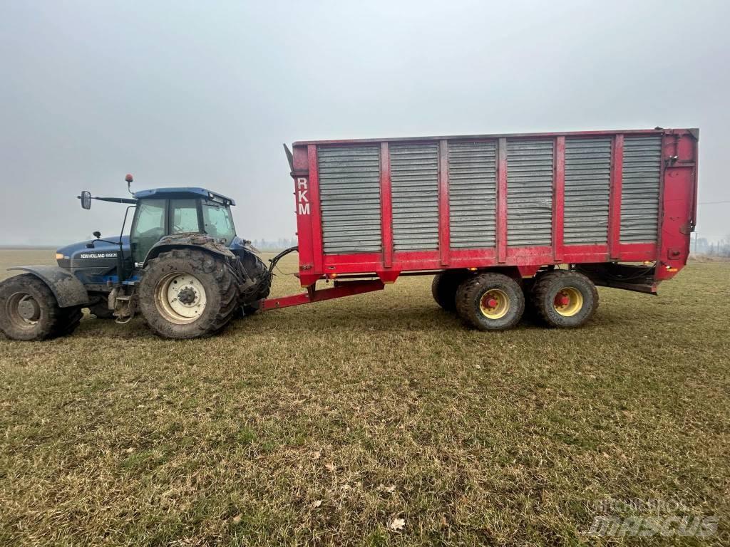 RKM 40kub Pašarų vežimai