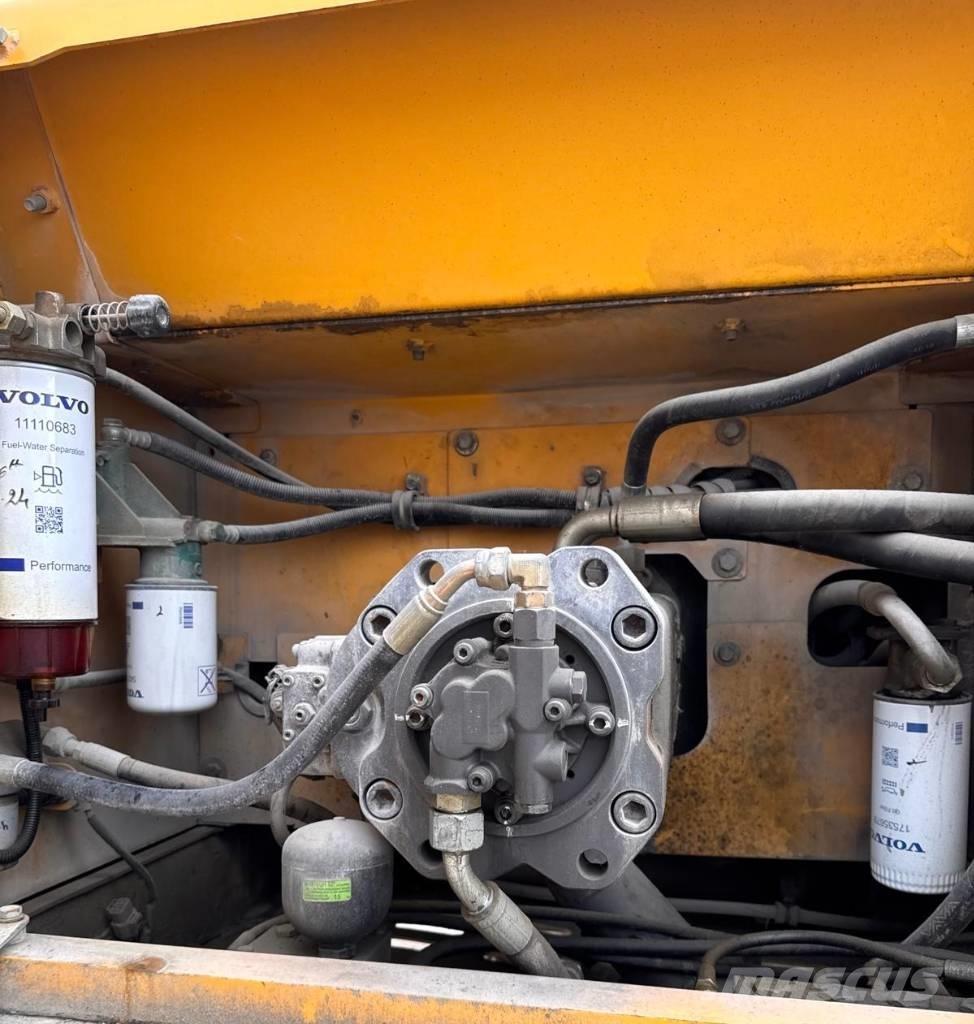 Volvo EC 300 D L Vikšriniai ekskavatoriai