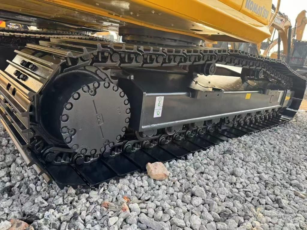 Komatsu 240-8N1 Vikšriniai ekskavatoriai