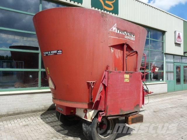 Trioliet SM-14 Gyvulių šėrimo įranga