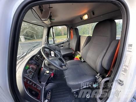 Freightliner M2 Naudoti vilkikai
