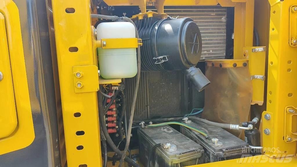 Komatsu PC 130 Vikšriniai ekskavatoriai