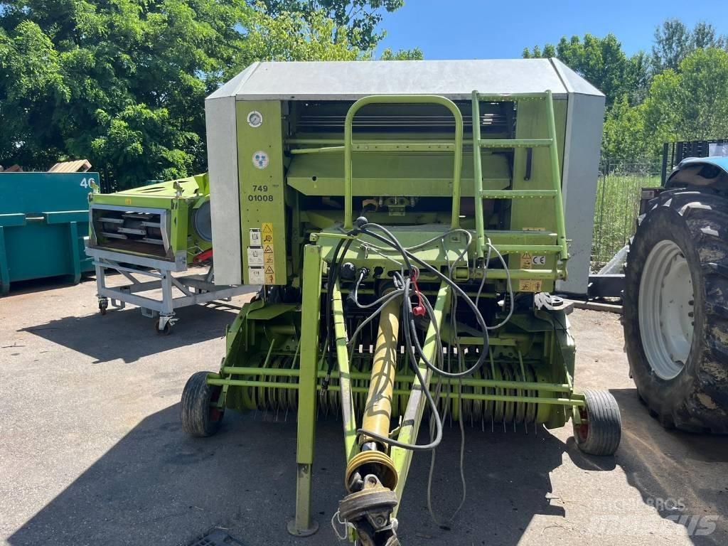 CLAAS Rollant 240 Ritinių presai