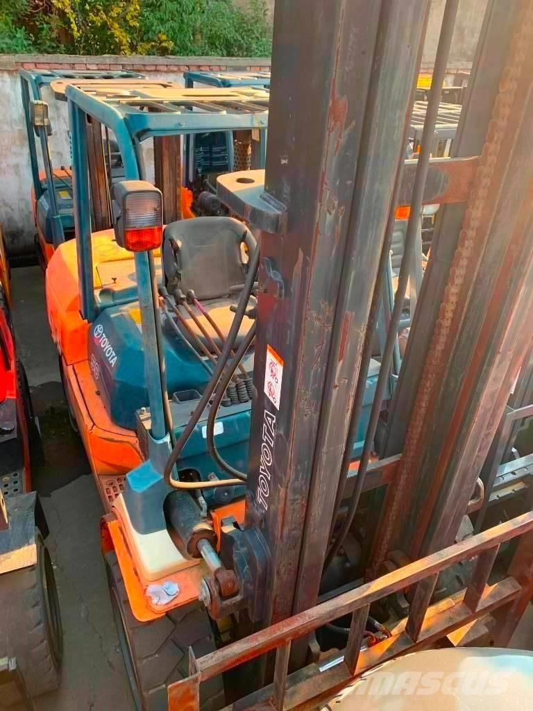 Toyota 7 FDA 50 Dyzeliniai krautuvai