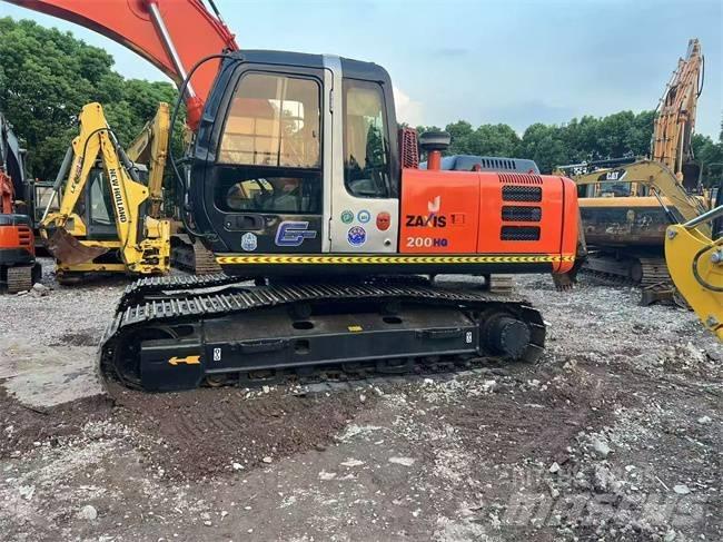 Hitachi ZX 200 Vikšriniai ekskavatoriai