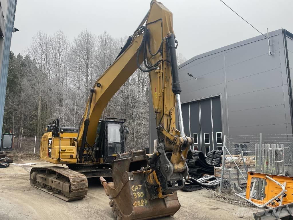 CAT 330 Vikšriniai ekskavatoriai