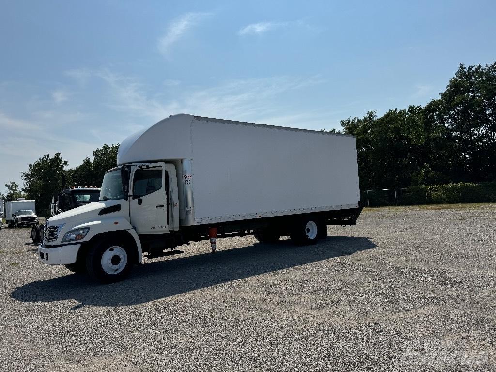 Hino 238 Sunkvežimiai su dengtu kėbulu