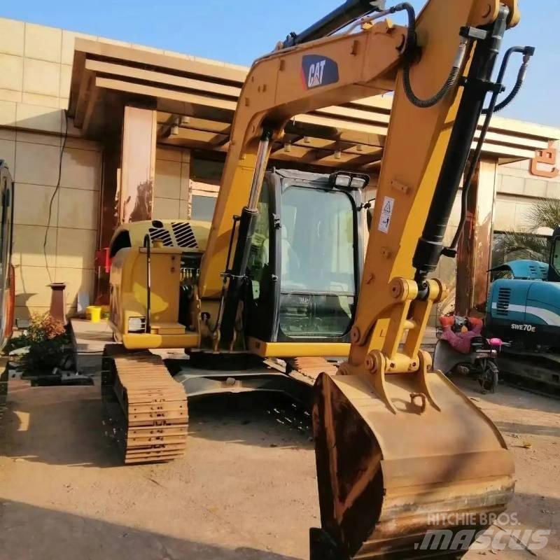 CAT 307 Vikšriniai ekskavatoriai