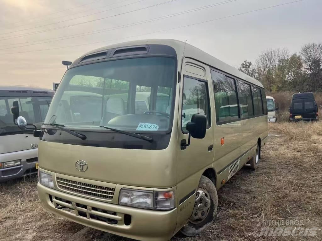 Toyota Coaster Tarpmiestiniai autobusai