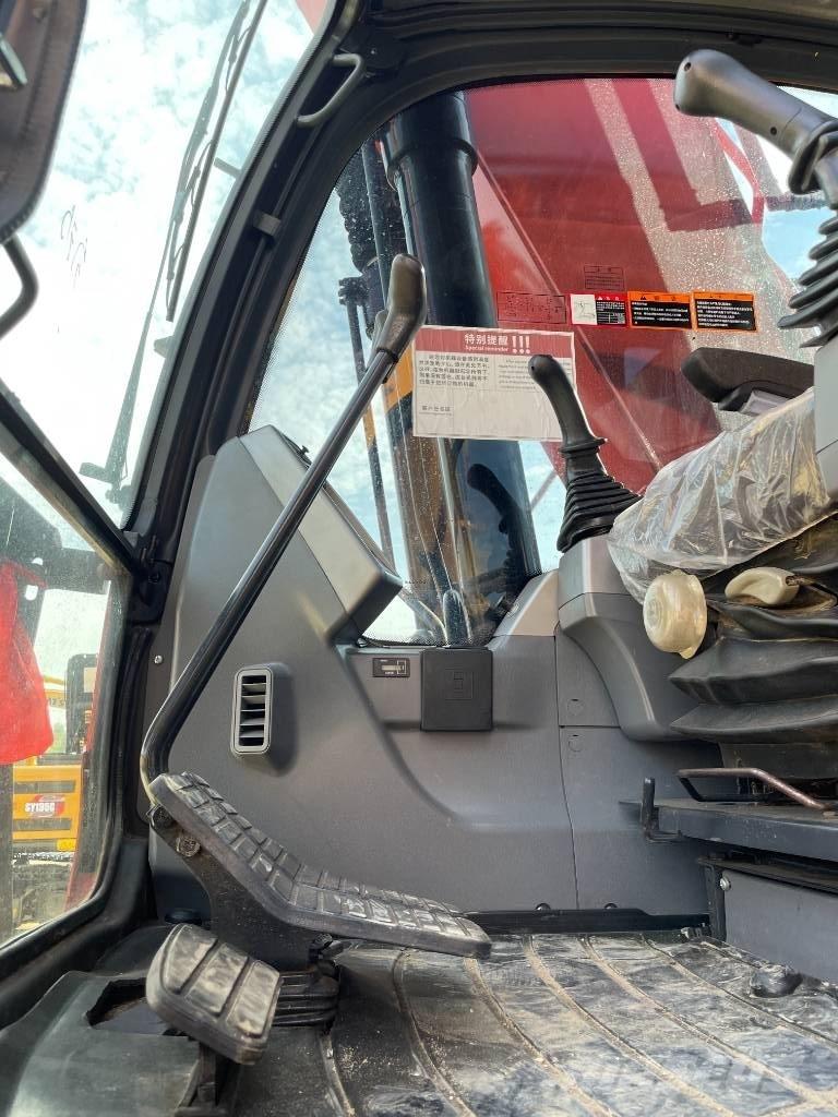 Doosan DX 225 LCA Vikšriniai ekskavatoriai