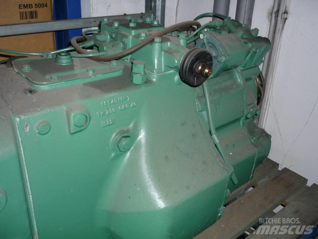 Volvo SR 2000 / 2400 Pavarų dėžės