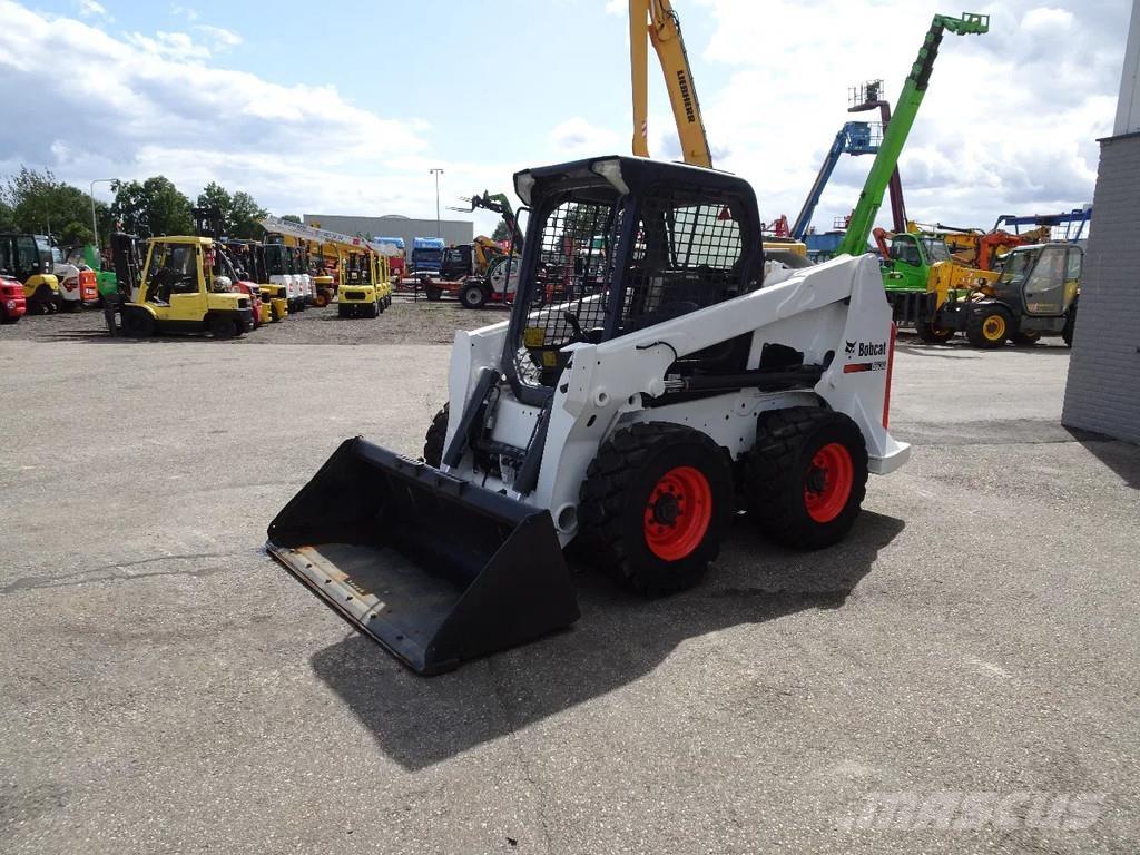Bobcat S630 Krautuvai su šoniniu pasukimu