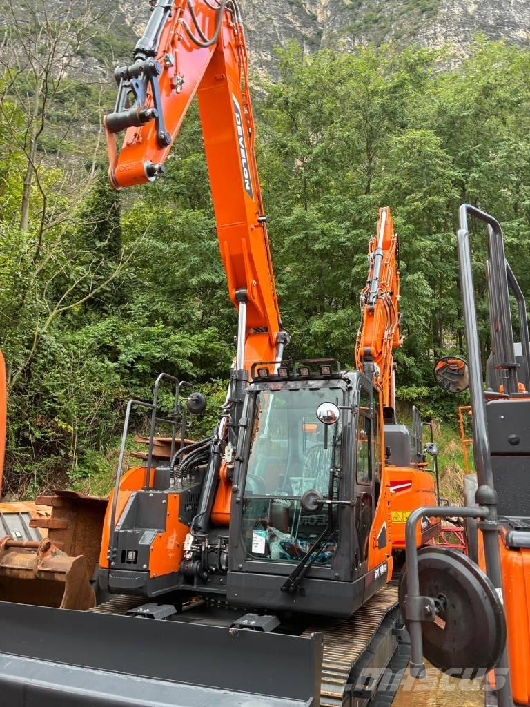 Develon DX 140 LCR-7 Vikšriniai ekskavatoriai
